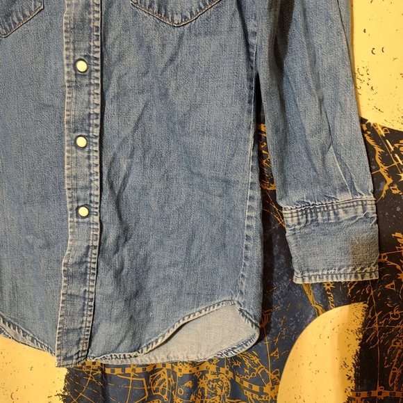 Vintage Wrangler Denim Button Down Shirt - Picture 3 of 7